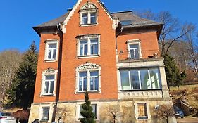 Ferienwohnung Rote-Villa 2